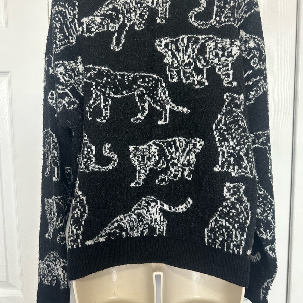 Rails Black and White Animal Print Sweater - Picture 10 of 11